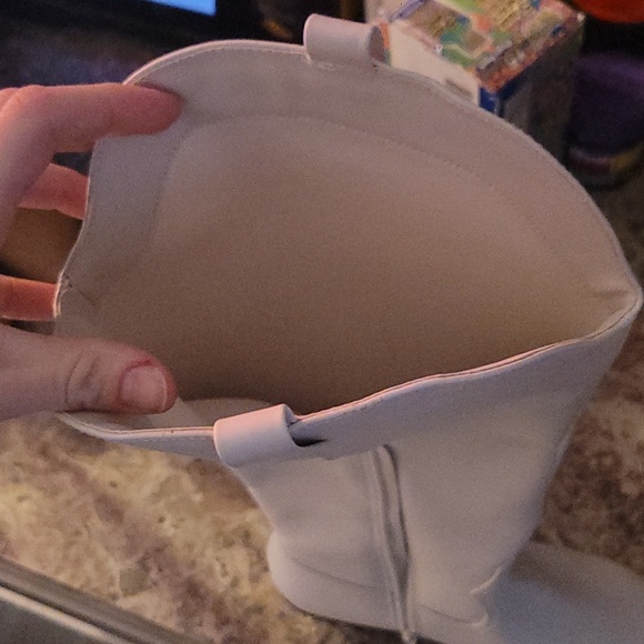 Universal Thread White Ankle Boots - Picture 4 of 4